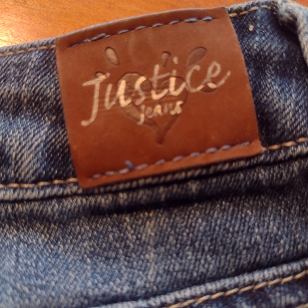 Justice Jean Shorts, Stretch Size 12, Jr's ,Girls Can Change The World,13"